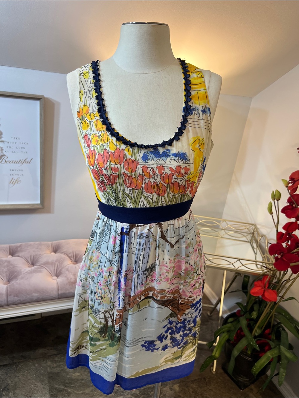 Anthropologie We Love Vera 100% Silk Mini Dress Floral Novelty Print Size 0